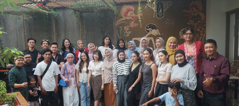 Gathering Influencer Solo...