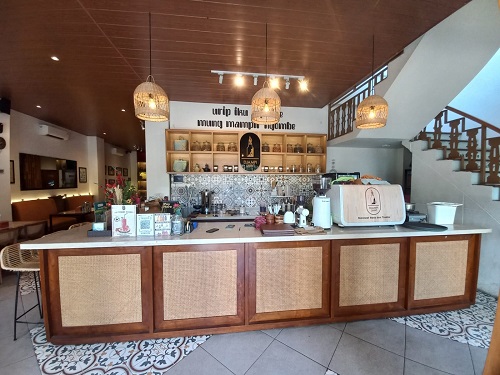 Restaurant Ambience 